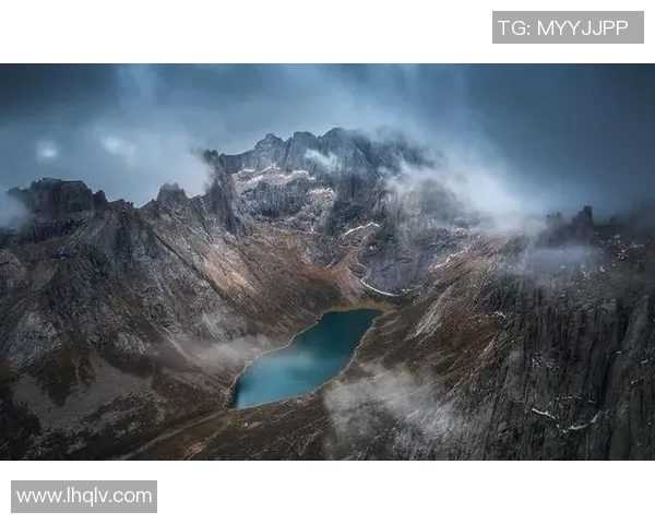 山行姚明:在巍峨群山中探寻篮球巨人的心灵旅程与人生哲学 山行姚明:在巍峨群山中探寻篮球巨人的心灵旅程与人生哲学