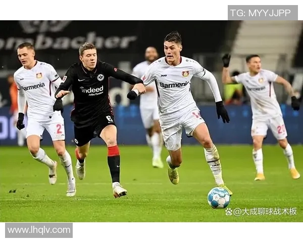 弗赖堡客场胜利,德甲比赛悬念重重 弗赖堡客场胜利,德甲比赛悬念重重