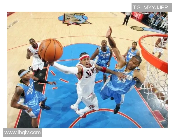 罗伯特-高登带领球队晋级季后赛,掀起篮球新风暴 罗伯特-高登带领球队晋级季后赛,掀起篮球新风暴