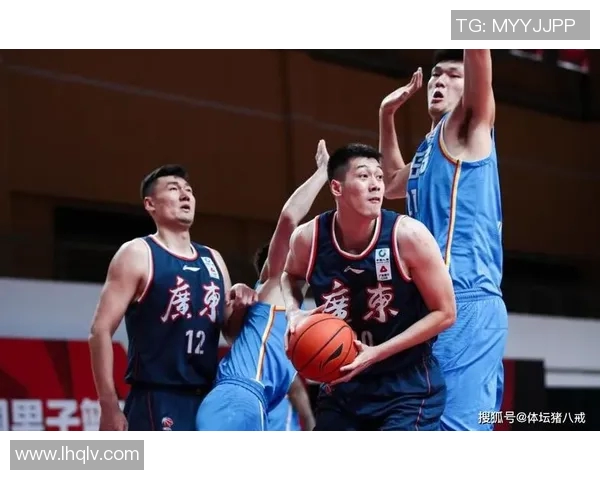 辽宁主场惨遭深圳逆转，引发球队阵容深度调整讨论